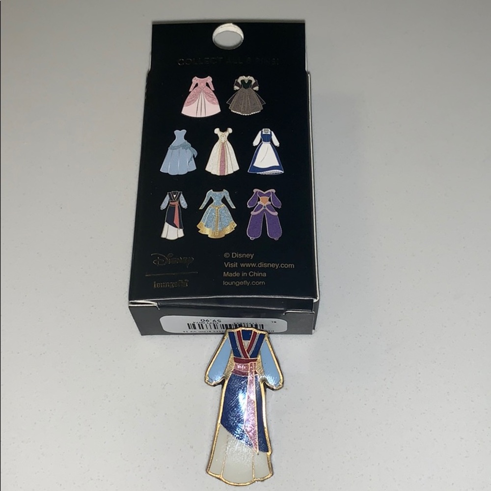 Loungefly Princess Dress blind box pin.
